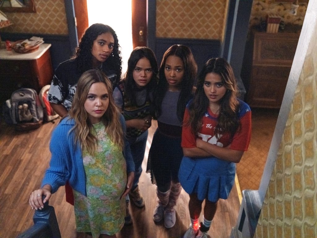 Pretty Little Liars: Original Sin  - Bailee Madison, Chandler Kinney, Malia Pyles, Zaria, Maia Reficco 
