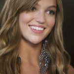 LILI SIMMONS