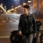 Batwoman -- “Pilot” -- Image Number: BWN101f_0095.jpg -- Pictured: Ruby Rose as Kate Kane -- Photo: Elizabeth Morris/The CW -- © 2019 The CW Network, LLC. All Rights Reserved.