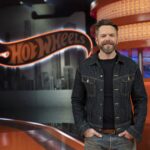 HOT WHEELS: ULTIMATE CHALLENGE -- Episode 105 -- Pictured: Joel McHale -- (Photo by: James Stack/NBC)