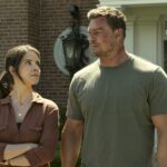 Sonya Cassidy (Susan Duffy), Alan Ritchson (Jack Reacher)