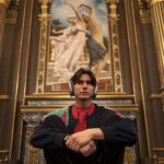 Tobias (Gideon Glick) in ÉTOILE  Photo: PHILIPPE ANTONELLO © AMAZON CONTENT SERVICES LLC