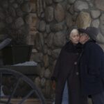 L to R Helen Mirren as Cara and Harrison Ford as Jacob Dutton in season 2 , Episode 4 of 1923 streaming on Paramount+. Photo Credit:Trae Patton/Paramount+