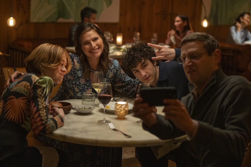 sophia-lillis-lake-bell-will-price-tim-robinson