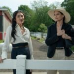 120325_Your_Friends_and_Neighbors_Season_tow_First_Look_Big_Image_04