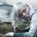 Thia (Elle Fanning) in 20th Century Studios' PREDATOR: BADLANDS film. Photo courtesy of 20th Century Studios. © 2025 20th Century Studios. All Rights Reserved.