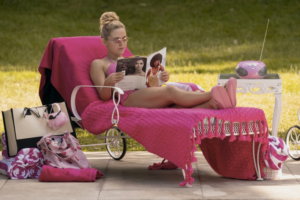 Elle Woods (Lexi Minetree) in ELLE.

Photo Credit: Jessica Brooks/Prime Video