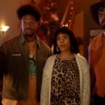 Marlon Wayans plays Shorty, Regina Hall plays Brenda and Shawn Wayans plays Ray in Scary Movie from Paramount Pictures.