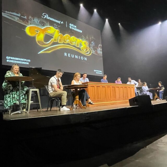Cheers Reunion panel pilot script reading and musical interlude Cheers #ParamountPlus #ATXTVS12