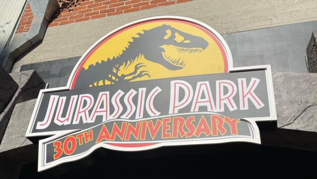 At the Jurassic Park 30th Anniversary activation #JurassicPark #sdcc #sdcc2023