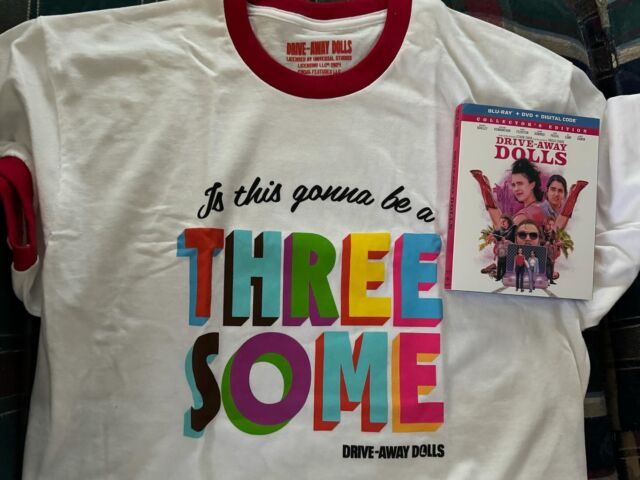New comedy Drive-Away Dolls arrives on Blu-ray Tuesday 4/23, but you can stream the film right now on Peacock! Thanks to UPHE and Focus Features for the disc and cool shirt. Look for my review soon at NoReruns.net #driveawaydolls